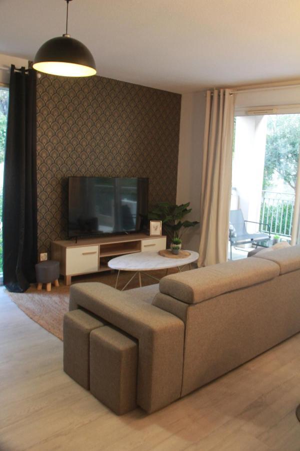 La Villa Ondine - Spacieux Appartement Sur Les Collines Nicoises - Piscine - 2 Parkings - Clim - Wifi Ніцца Екстер'єр фото