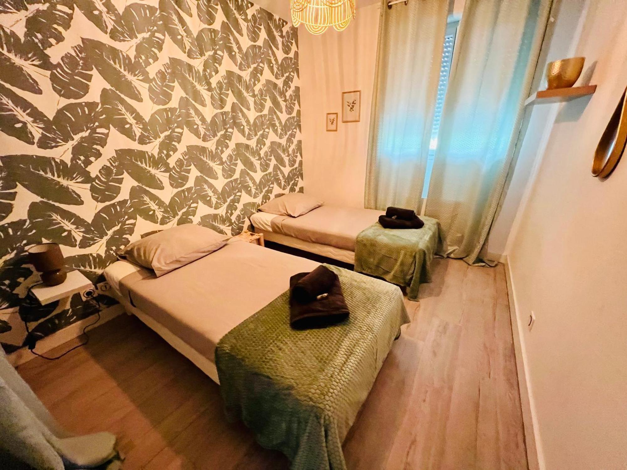 La Villa Ondine - Spacieux Appartement Sur Les Collines Nicoises - Piscine - 2 Parkings - Clim - Wifi Ніцца Екстер'єр фото